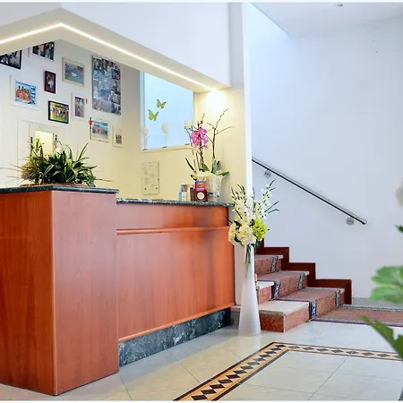 Hotell Luana Rimini