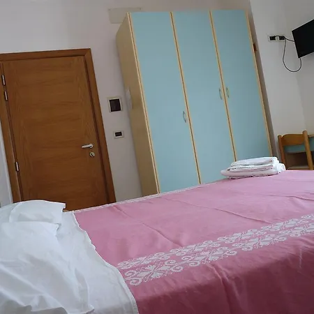 Luana Hotel