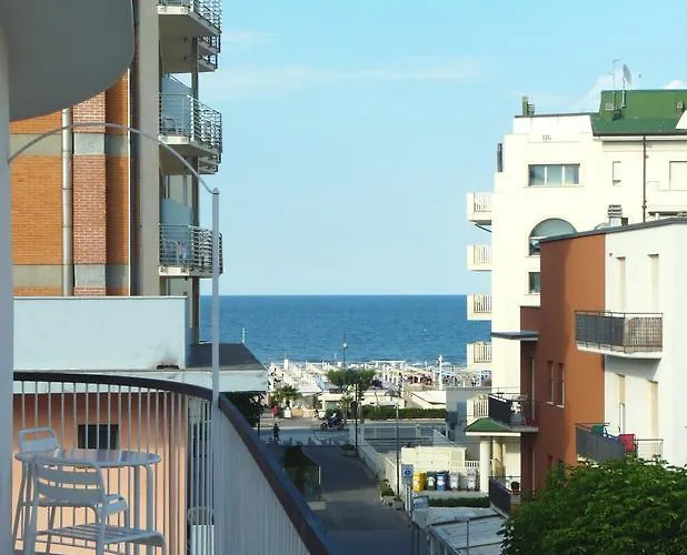 Luana Hotel